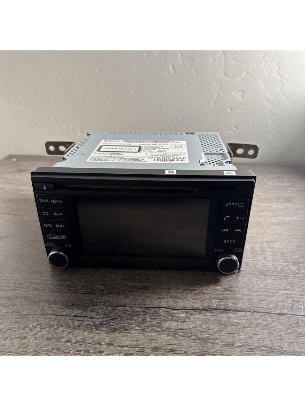 OEM 2014 2015 Nissan Sentra Radio Touchscreen Navigation Maps CD Aux AMFM Stereo